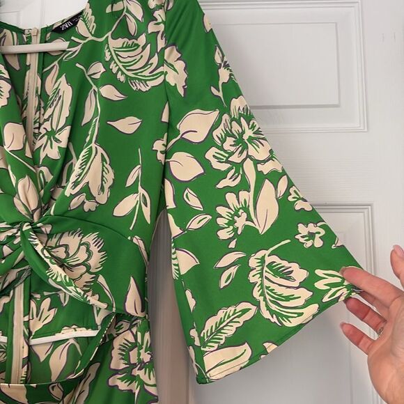 NWOT ZARA Printed Twist Knot Top Jumpsuit Size L - Picture 5 of 13